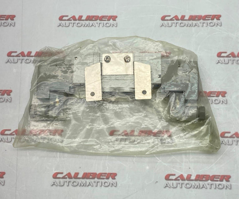 Load image into Gallery viewer, SMC SY7220-5DZ-02T-F2 Solenoid Vale - Caliber Automation Online Store
