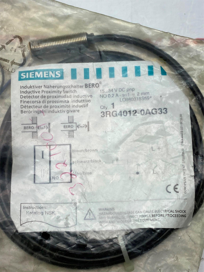 Load image into Gallery viewer, SIEMENS 3RG4012-0AG33 Inductive Proximity Switch - Caliber Automation Online Store

