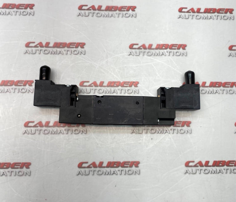 Load image into Gallery viewer, Parker B350BB549C Solenoid Air Control Valve - Caliber Automation Online Store
