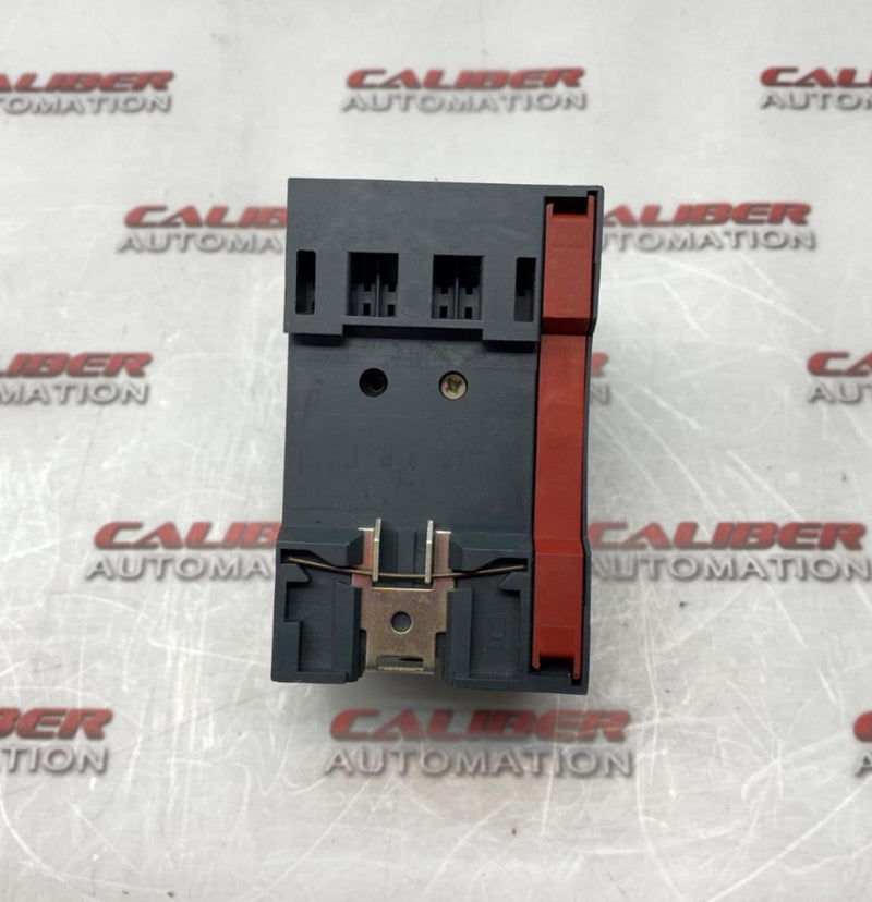 Load image into Gallery viewer, SIEMENS 3VU1300-1MF00 Circuit Breaker - Caliber Automation Online Store
