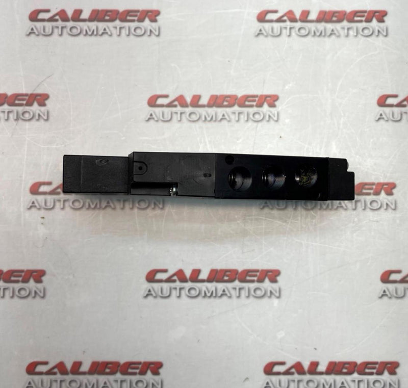 Load image into Gallery viewer, Parker B3E0BB553C Solenoid Valve - Caliber Automation Online Store
