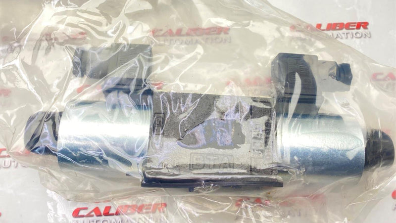 Load image into Gallery viewer, PARKER D1VW001CNJPF Hydraulic Valve - Caliber Automation Online Store
