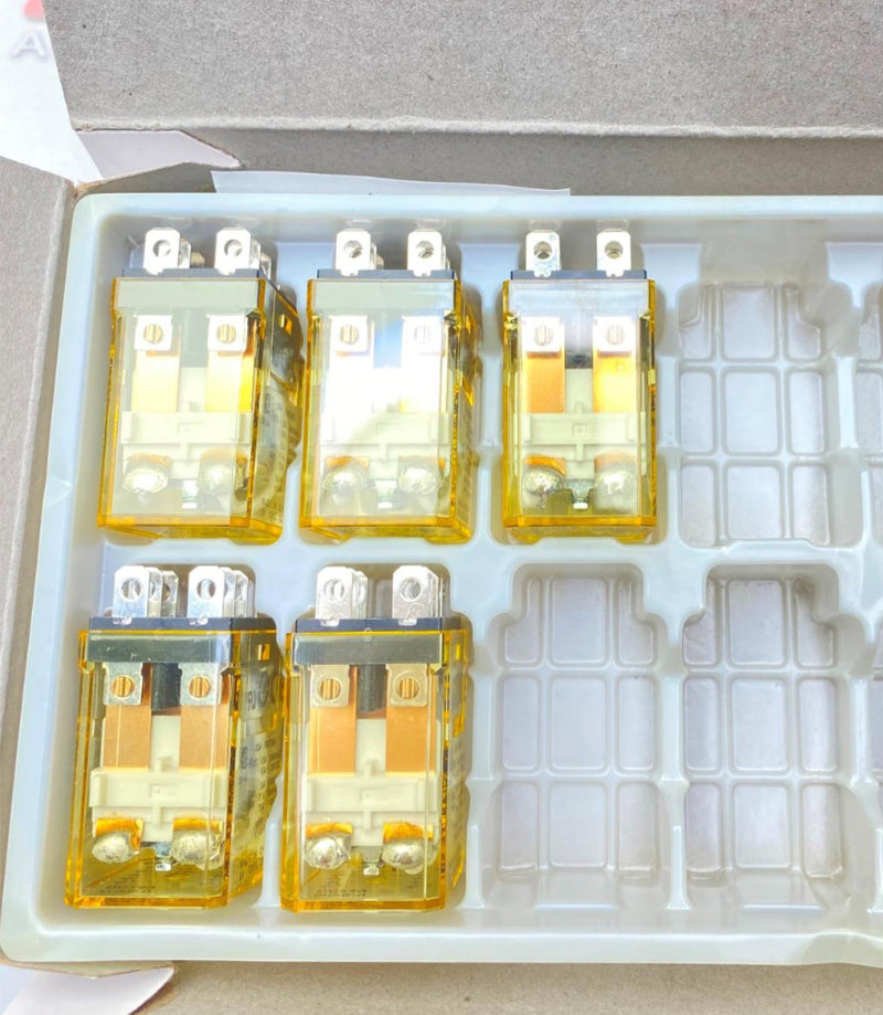 Load image into Gallery viewer, IDEC RH2B-U DC24V Relay (NEW) - Caliber Automation Online Store
