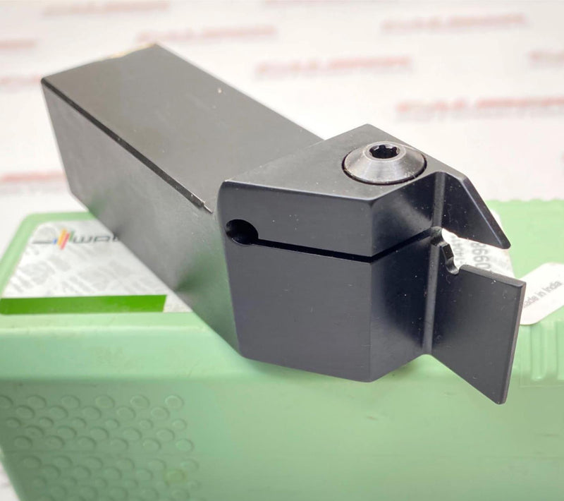 Load image into Gallery viewer, WALTER G1011.16R-2T15GX16  Grooving Tool Holder (USED SHORT) - Caliber Automation Online Store
