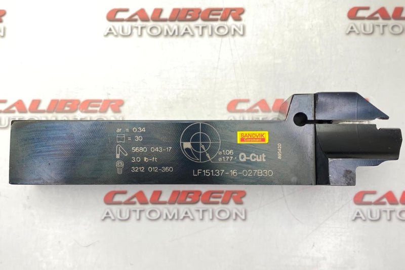 Load image into Gallery viewer, SANDVIK LF151.37-16-027B30 Indexable Grooving Toolholder (NEW) - Caliber Automation Online Store
