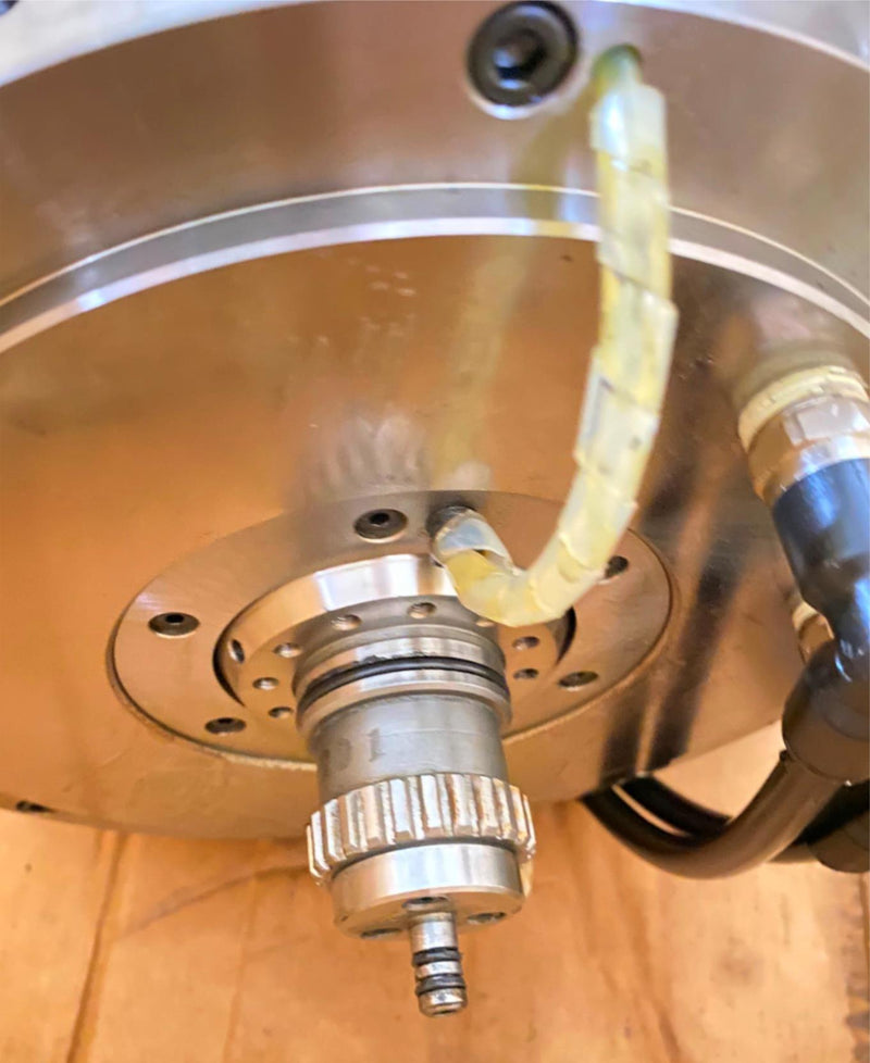 Load image into Gallery viewer, YASKAWA MATSUURA SPINDLE MOTOR UAASID-19LMU21 (USED) - Caliber Automation Online Store
