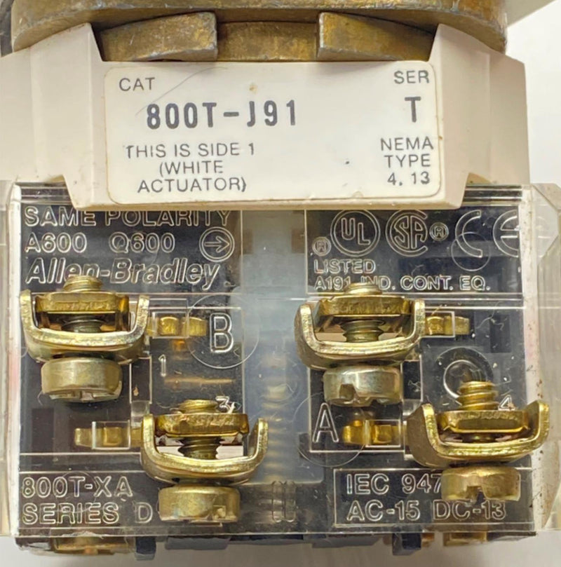 Load image into Gallery viewer, ALLEN  BRADLEY 800T-J91 Spring Return Selector Switch W/ 800T-XA  (USED) - Caliber Automation Online Store
