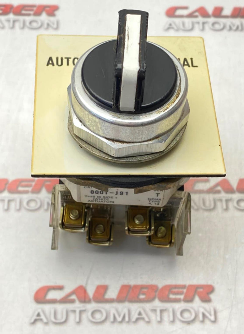 Load image into Gallery viewer, ALLEN  BRADLEY 800T-J91 Spring Return Selector Switch W/ 800T-XA  (USED) - Caliber Automation Online Store
