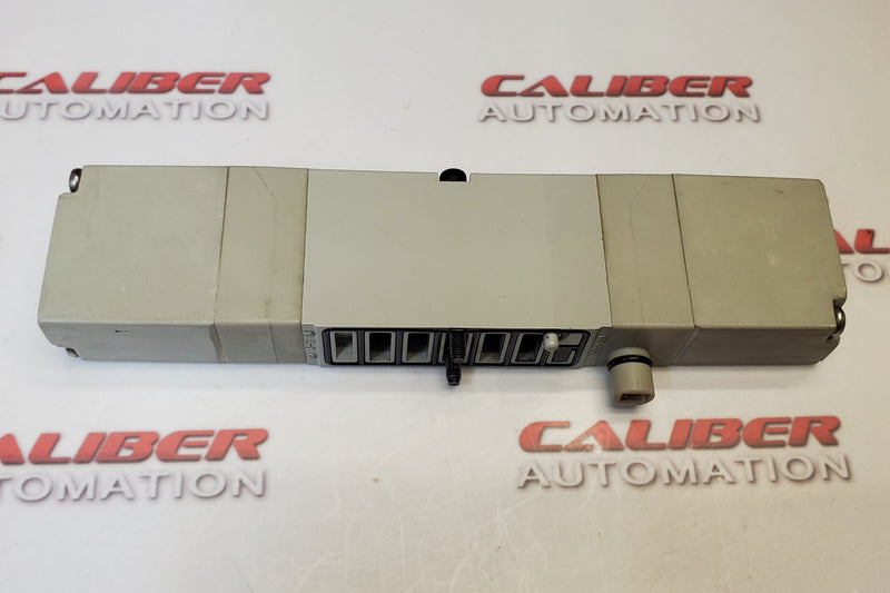 Load image into Gallery viewer, NUMATICS 2005 Double Solenoid Valve Unit 120/50-60 VAC 051BB500K000030 - Caliber Automation Online Store
