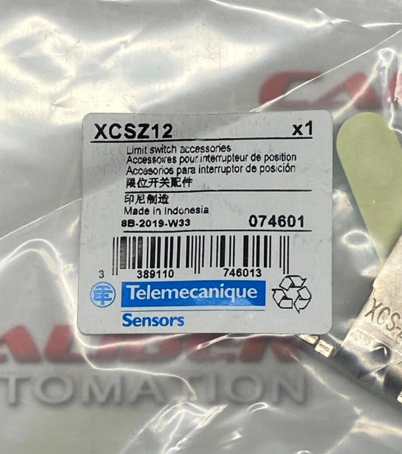 Load image into Gallery viewer, Telemecanique Sensors XCSZ12 Safety Interlock - Caliber Automation Online Store
