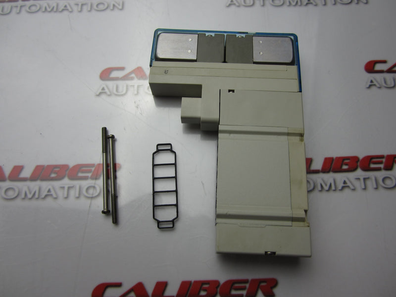 Load image into Gallery viewer, SMC SY3200-5U1 Solenoid Valve - Caliber Automation Online Store
